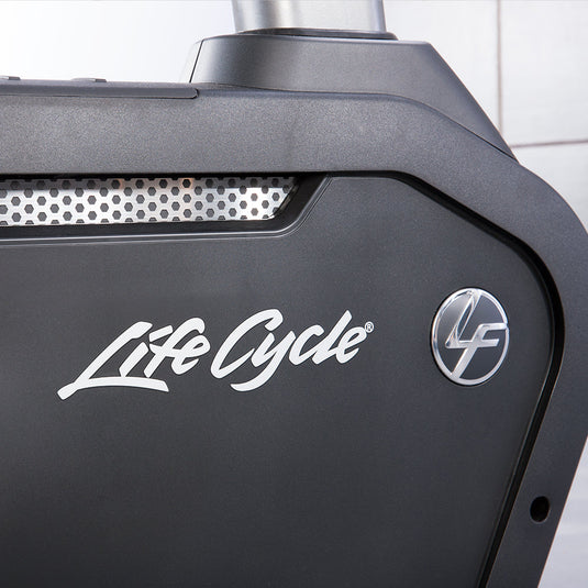 Life Fitness Club Series+ Upright Lifecycle SL Bike