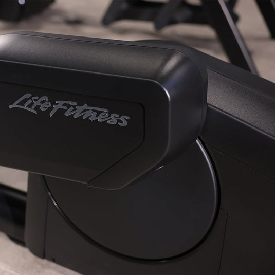 Life Fitness Club Series+ SL Elliptical Cross-Trainer